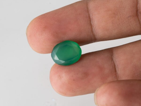 Green Onyx Stone 5.01 carat side view oval cut gemstone