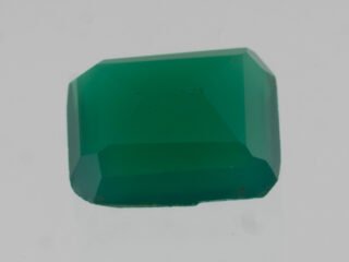 Green Onyx Stone 5.45 carat top view octagon cut Onex Ratna