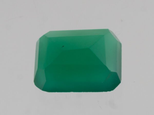 Green Onyx Stone 5.62 carat top view octagon cut Onex Ratna