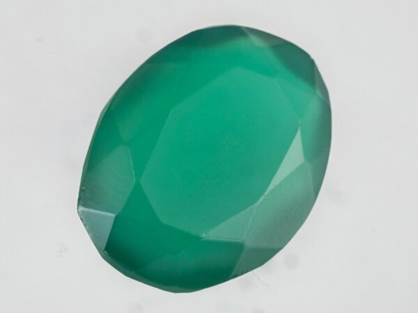 certified-natural-green-onyx-stone-5-72-carat-6-29-ratti-37-side-view