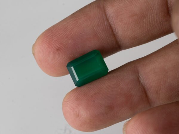 Green Onyx Stone 5.76 carat side view octagon cut gemstone