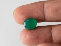 certified-natural-green-onyx-stone-5-81-carat-6-38-ratti-36-in-hand