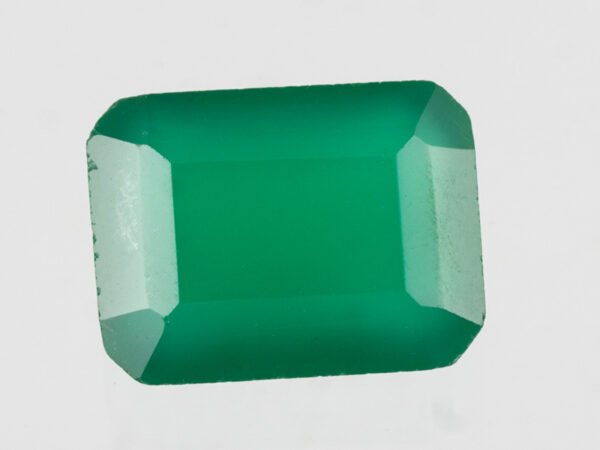 certified-natural-green-onyx-stone-6-28-carat-6-90-ratti-30-side-view