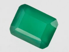 certified-natural-green-onyx-stone-6-28-carat-6-90-ratti-30-top-view