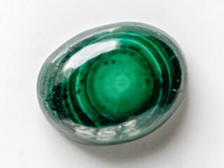 Natural Malachite Stone 12.74 Carat (14.00 Ratti) Oval Cabochon