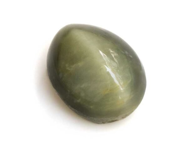 Quartz Cats Eye Lahsuniya 11.11 Carat top view gray cabochon