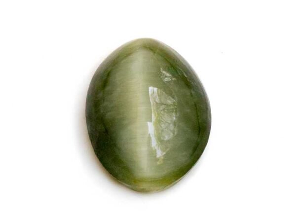 Quartz Cats Eye Lahsuniya 5.68 Carat top view gray cabochon