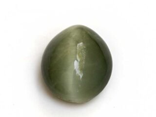 Quartz Cats Eye Lahsuniya 6.90 Carat top view gray cabochon