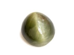 Quartz Cats Eye Lahsuniya 7.08 Carat top view gray cabochon