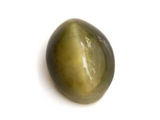 Quartz Cats Eye Lahsuniya 7.81 Carat top view gray cabochon
