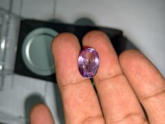Amethyst-in-hand