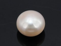 Cultured Pearl Moti 4.80 carat back view rounded surface
