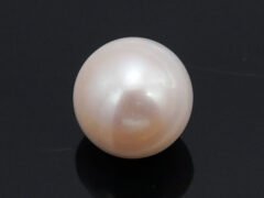 Cultured Pearl Moti 4.95 carat top view creamish white round shape