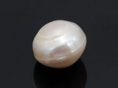 Cultured Pearl Moti 5.14 carat back view rounded surface