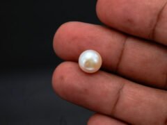 Cultured Pearl Moti 5.20 carat in-hand actual size