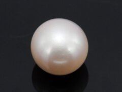 Cultured Pearl Moti 5.42 carat top view creamish white round shape