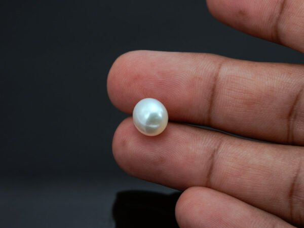 Cultured Pearl Moti 5.61 carat in-hand actual size