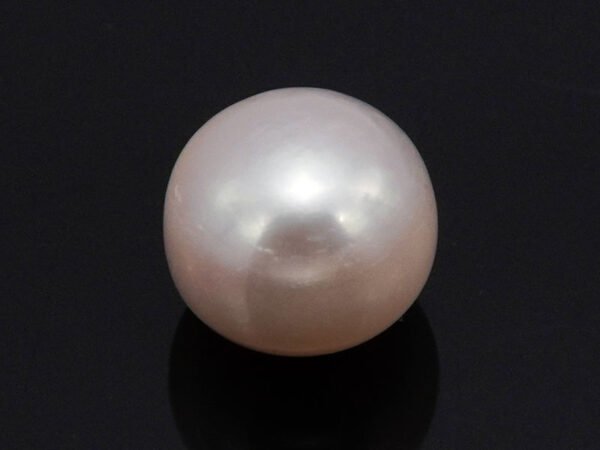 Cultured Pearl Moti 5.72 carat back view rounded surface