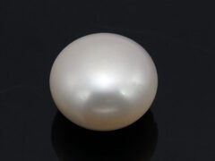 Cultured Pearl Moti 5.80 carat top view creamish white round shape