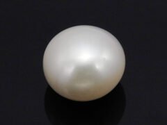 Cultured Pearl Moti 5.95 carat top view creamish white round shape