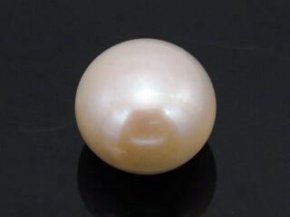 Cultured Pearl Moti 6.07 carat top view creamish white round shape