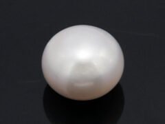 Cultured Pearl Moti 6.10 carat top view creamish white round shape