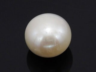 Cultured Pearl Moti 6.12 carat top view creamish white round shape
