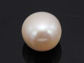 Cultured Pearl Moti 6.13 carat top view creamish white round shape