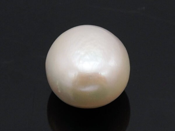 Cultured Pearl Moti 6.24 carat back view rounded surface
