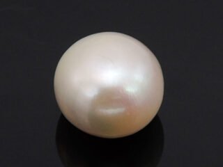 Cultured Pearl Moti 6.24 carat top view creamish white round shape