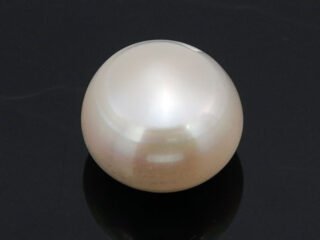 Cultured Pearl Moti 6.35 carat top view creamish white round shape