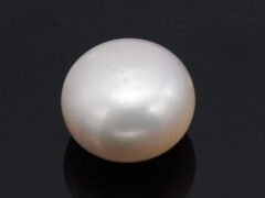 Cultured Pearl Moti 6.39 carat back view rounded surface