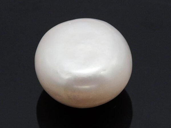 Cultured Pearl Moti 8.76 carat back view rounded surface