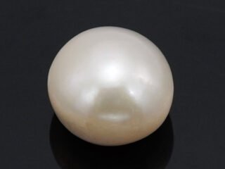 Cultured Pearl Moti 8.76 carat top view creamish white round shape