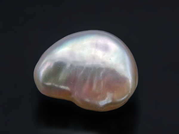 Keshi Pearl Moti 4.46 carat back view baroque surface