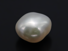 Keshi Pearl Moti 4.49 carat back view baroque surface