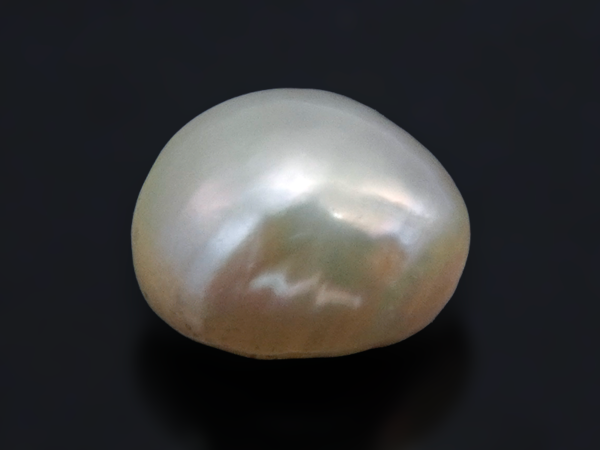 Keshi Pearl Moti 4.94 carat top view creamish white baroque shape