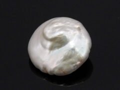 Keshi Pearl Moti 4.37 carat back view irregular baroque surface
