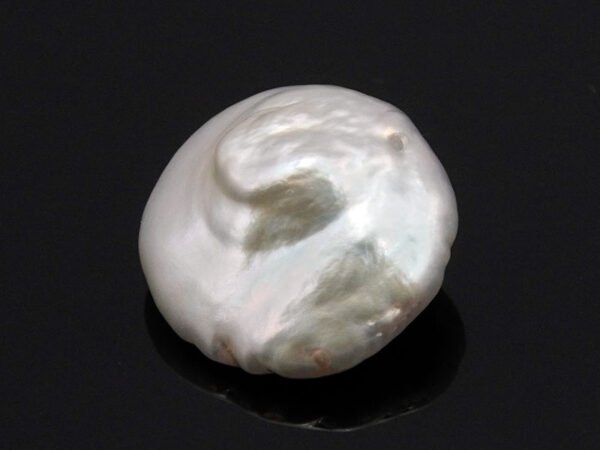 Keshi Pearl Moti 4.37 carat back view irregular baroque surface