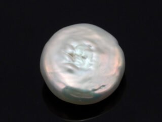 Keshi Pearl Moti 4.73 carat front view creamish white baroque shape