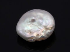 Keshi Pearl Moti 5.00 carat back view irregular baroque surface