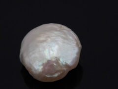 Keshi Pearl Moti 5.20 carat back view irregular baroque surface