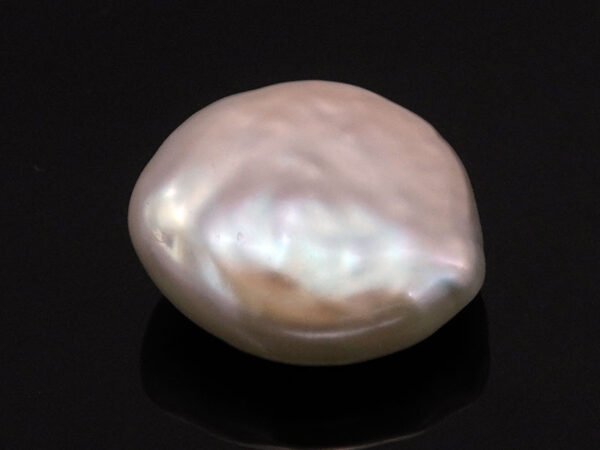 Keshi Pearl Moti 5.52 carat front view creamish white baroque shape