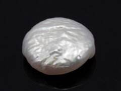 Keshi Pearl Moti 5.67 carat front view creamish white baroque shape