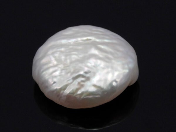 Keshi Pearl Moti 5.67 carat front view creamish white baroque shape