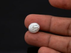 Keshi Pearl Moti 5.67 carat in hand actual size reference