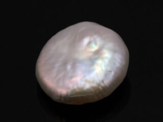 Keshi Pearl Moti 5.94 carat front view creamish white baroque shape
