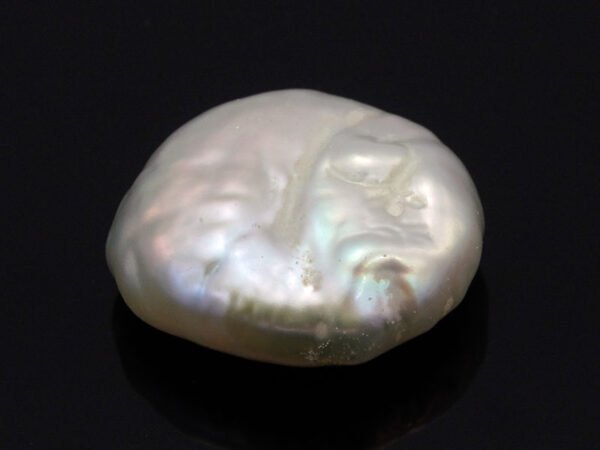 Keshi Pearl Moti 6.00 carat front view creamish white baroque shape