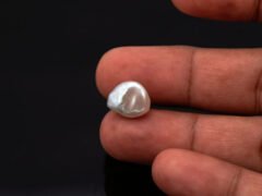 Keshi Pearl Moti 6.05 carat in hand actual size reference