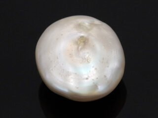 Keshi Pearl Moti 6.07 carat front view creamish white baroque shape